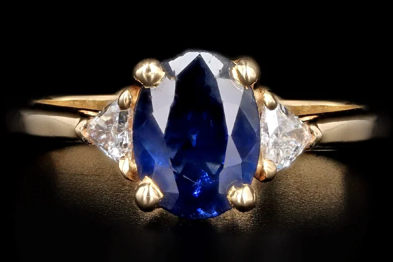 Modern 14K Yellow Gold 1.17 Carat Natural Sapphire & Diamond Ring