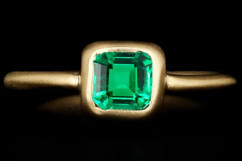 New Handmade 18K Yellow Gold .52 Carat Emerald Ring