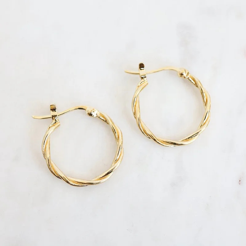 20mm Loose Twist Hoop in Gold Vermeil